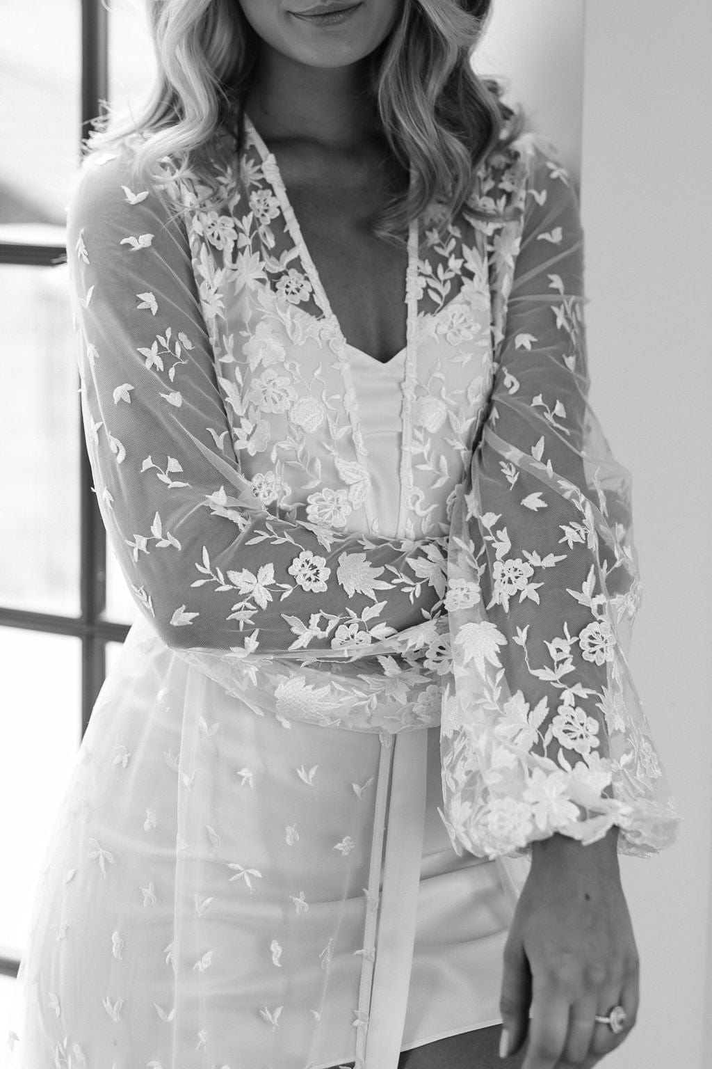 Lace Bridal Robe - Le Rose