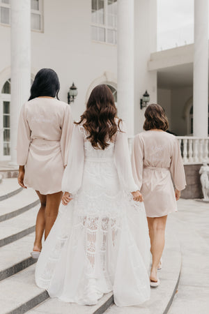 Le Rose: Bridesmaid Robes, Pajamas  Personalized Bridal Sleepwear Set –  Lerose USA